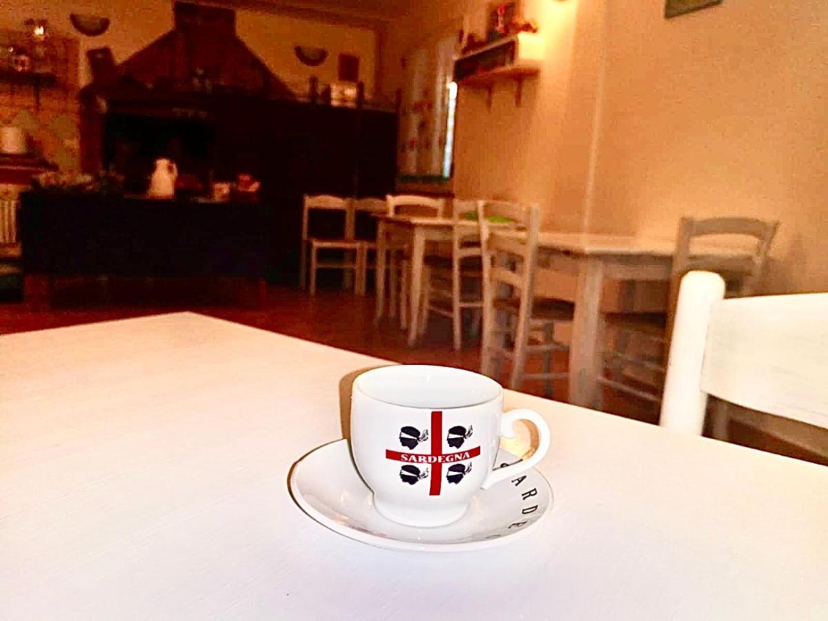 L'Oasi Di Chia住宿加早餐旅馆 外观 照片